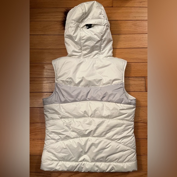 Billabong Puffer Vest - Picture 3 of 4